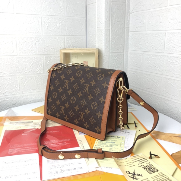 ルイヴィトンバッグ内部構造